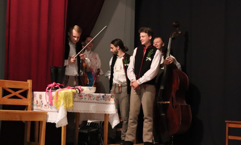 Okresná súťaž vo folklorizme – Nositelia tradícii