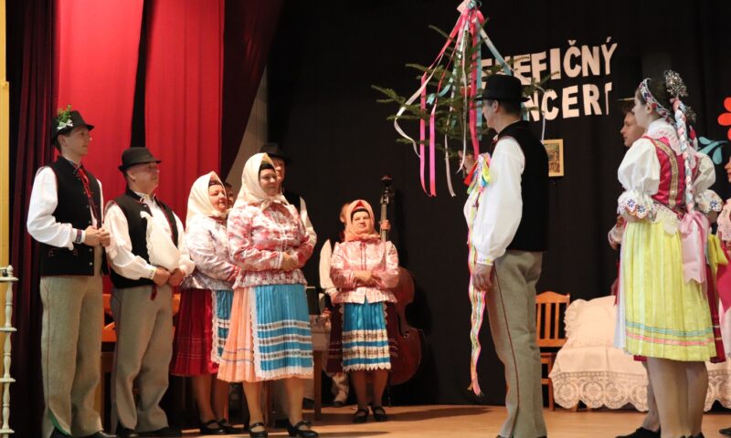 Okresná súťaž vo folklorizme – Nositelia tradícii