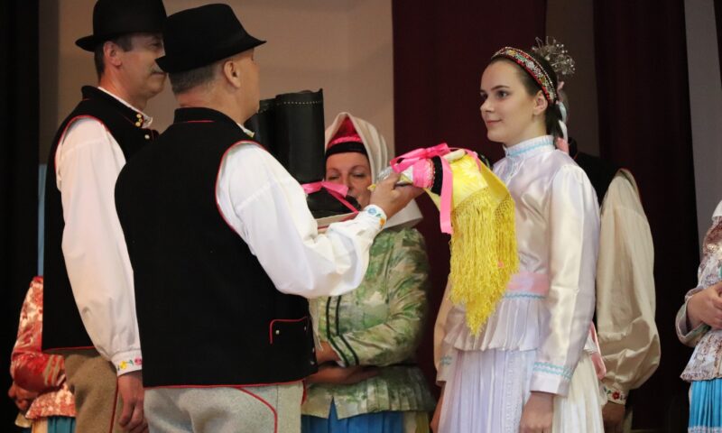 Okresná súťaž vo folklorizme – Nositelia tradícii