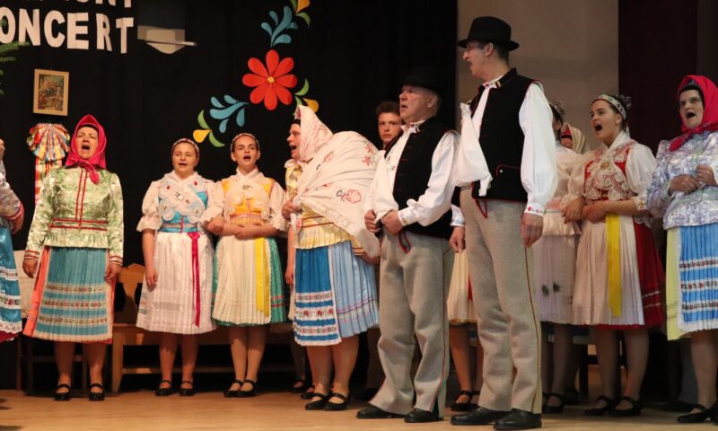 Okresná súťaž vo folklorizme – Nositelia tradícii