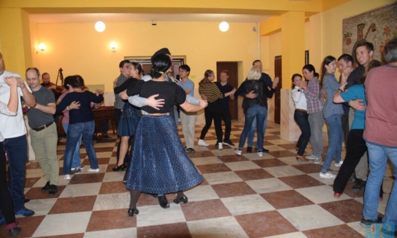 Jarmočná tancovačka