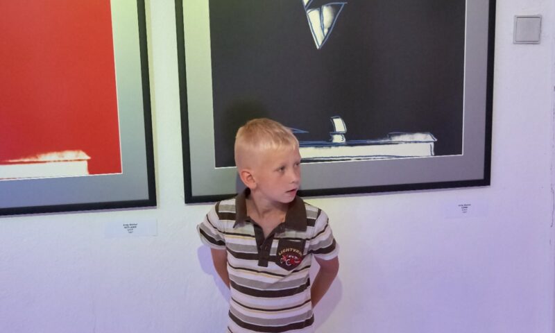 WARHOL TOUR