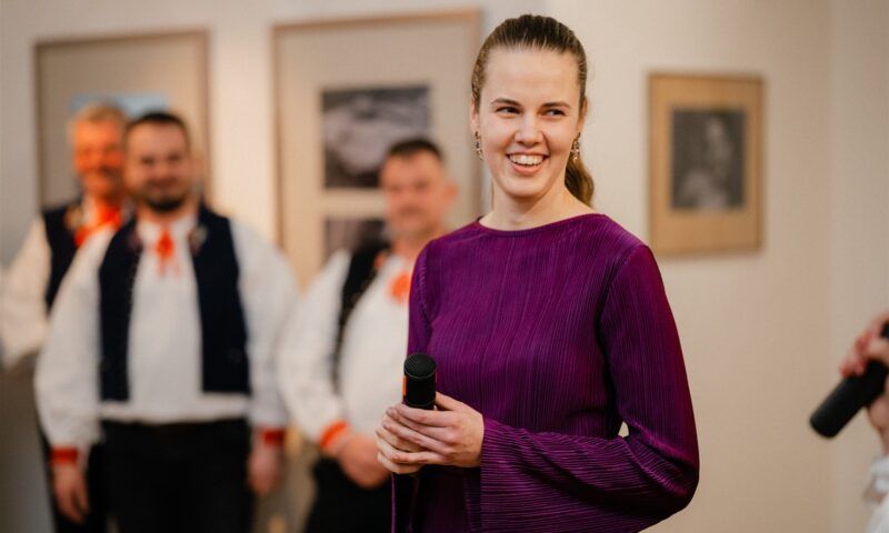výstavy KORENE A HORIZONTY a VYŠPERKOVANÁ CESTA SLOVENSKOM